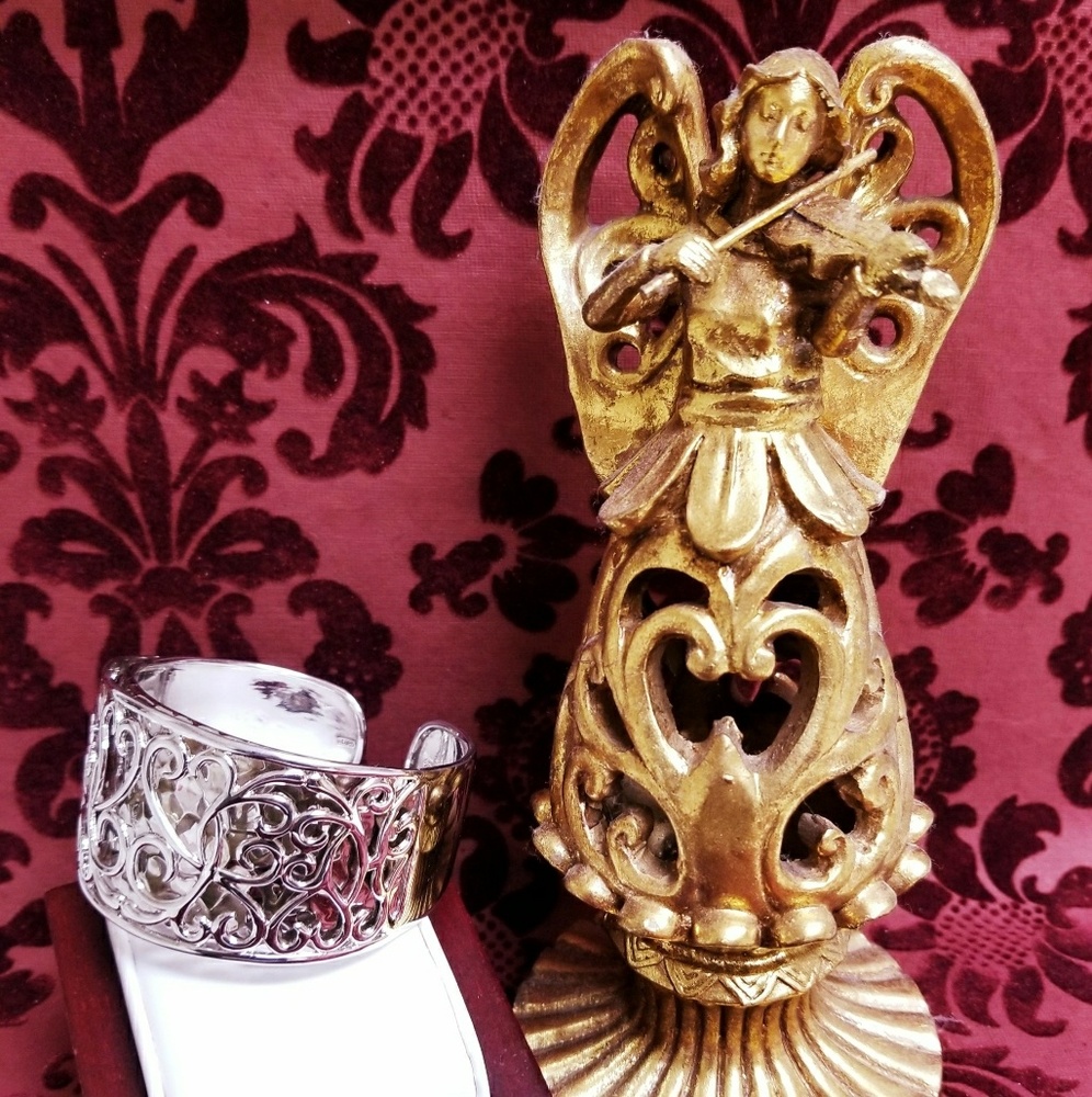 CHUNKY STERLING SILVER WIDE HEART SCROLL CUFF - Picture 4 of 4